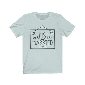 Just Married Unisex Jersey Short Sleeve T-Shirt